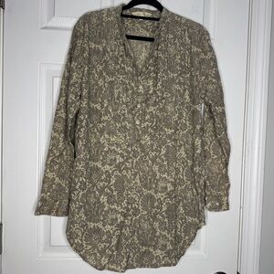THE TERRITORY‎ AHEAD Woman’s Floral Button Front Blouse Cotton Size Medium